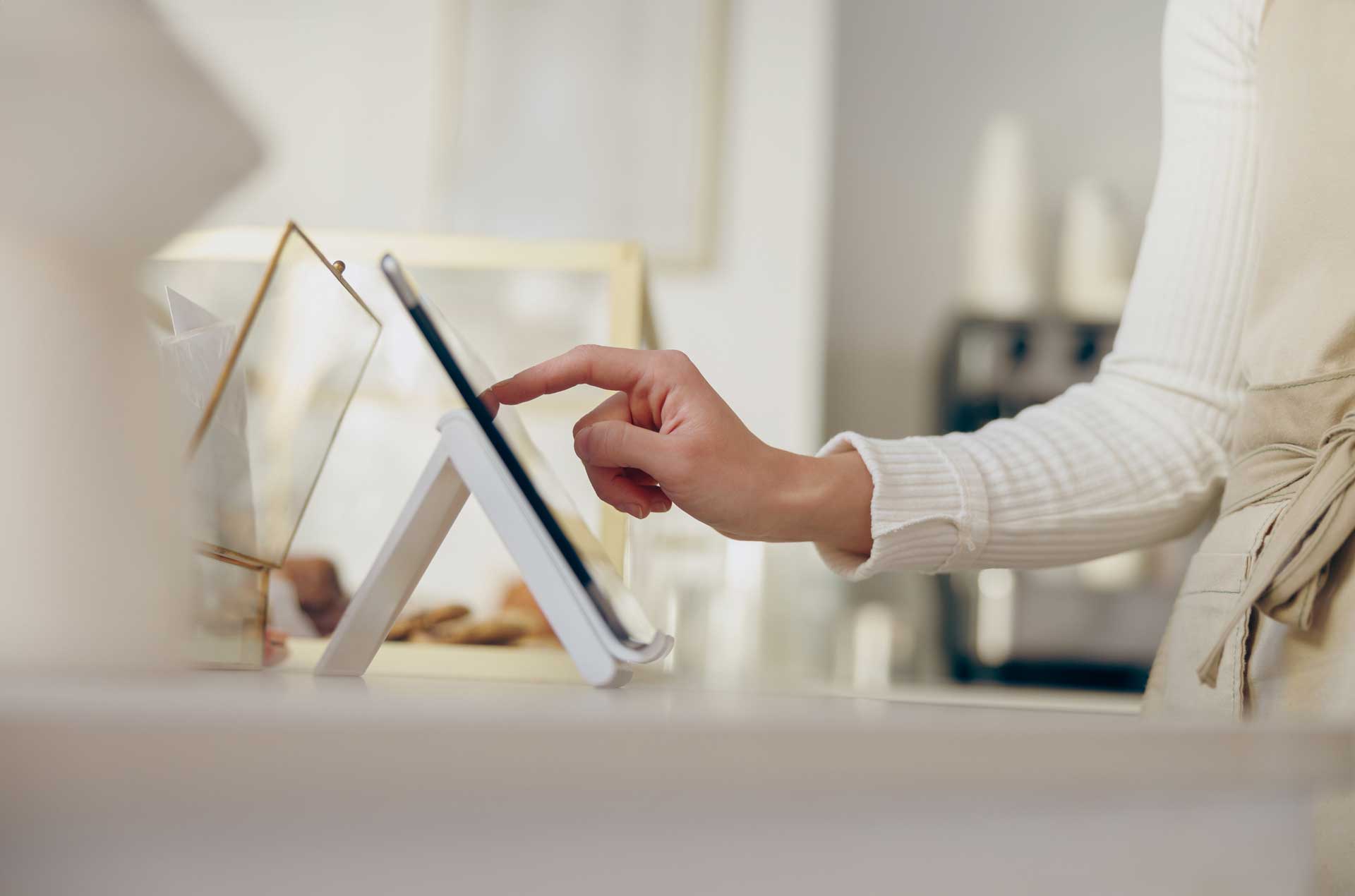 close-up-of-barista-standing-at-the-counter-in-cof-2024-10-18-08-12-16-utc